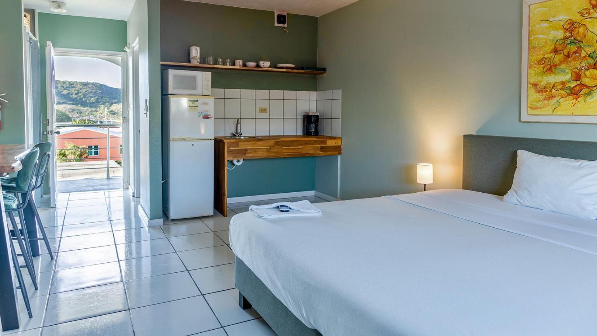 Talk Of The Town Inn & Suites - St Eustatius Oranjestad  外观 照片